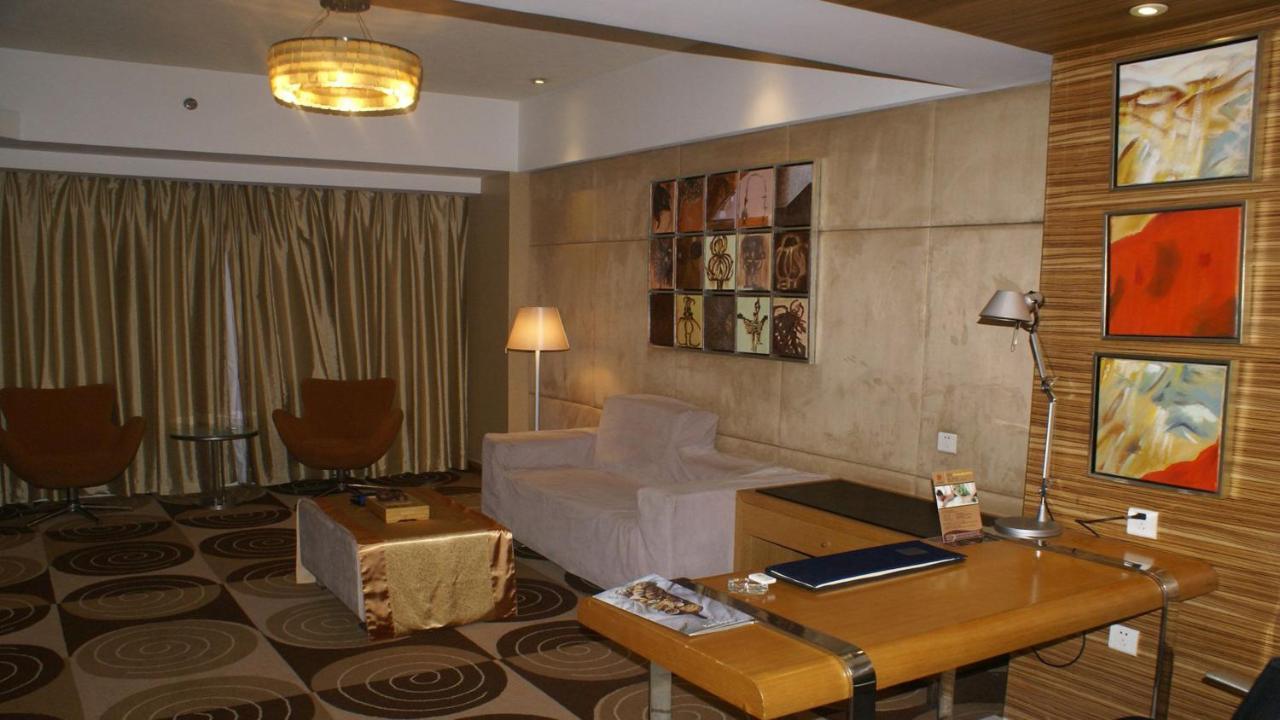 Holiday Inn Binhai Tianjin Exterior foto