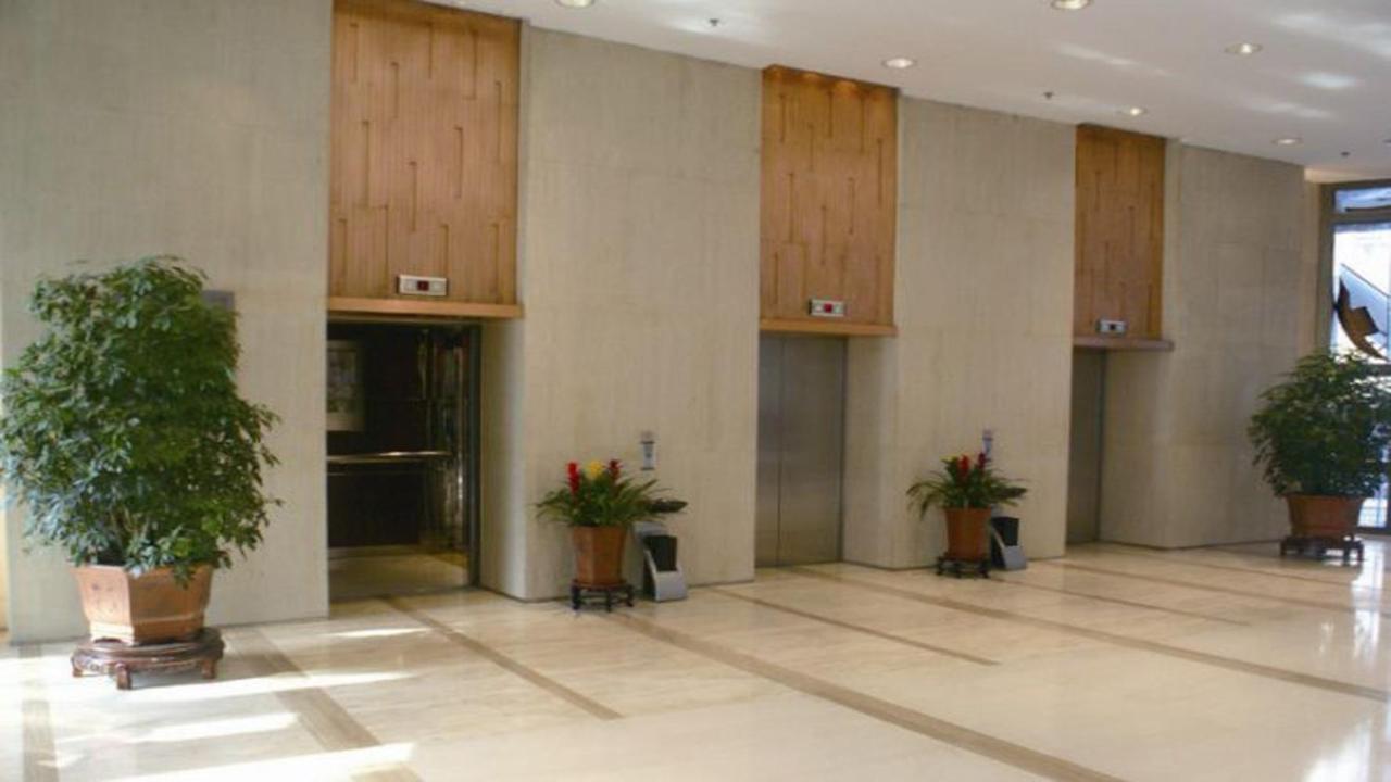 Holiday Inn Binhai Tianjin Exterior foto