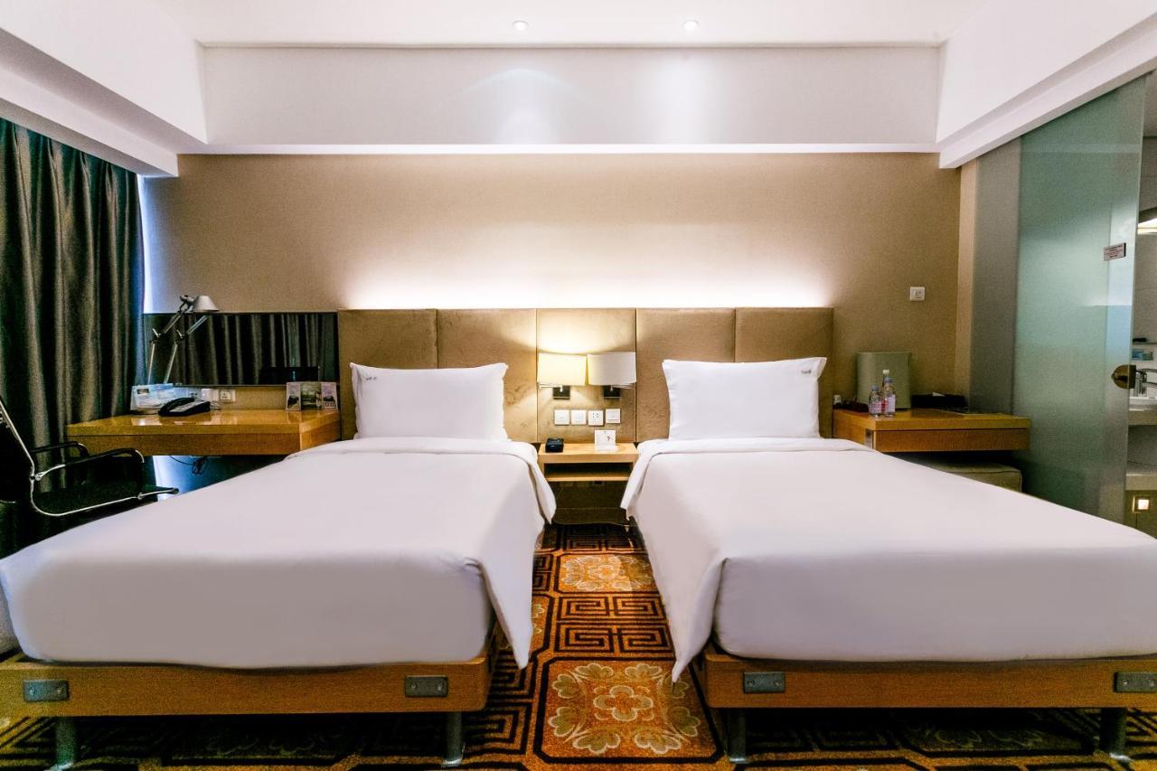 Holiday Inn Binhai Tianjin Exterior foto
